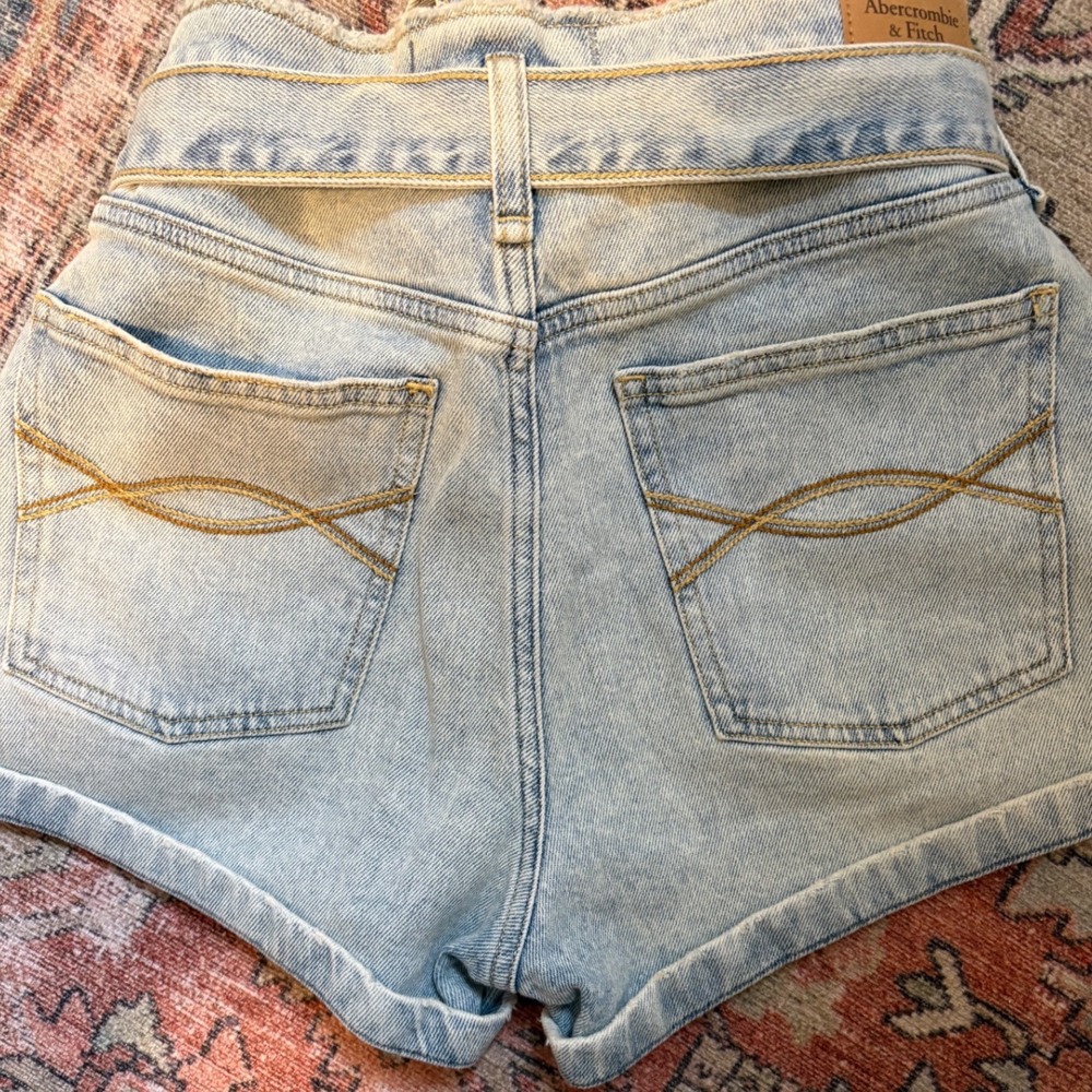 Abercrombie & Fitch High Rise Paperbag Waist Denim Shorts Light Wash Blue | 27/4 - Picture 3 of 5